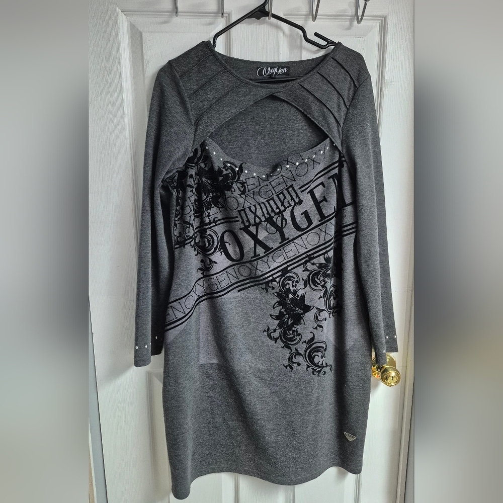 Oxygen Gray Long Sleeve Graphic Tunic Dress